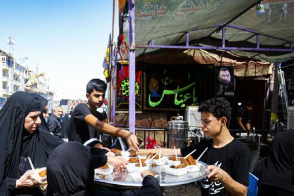 موکب قمر بنیهاشم میناب در شهر کربلا مستقر شد
