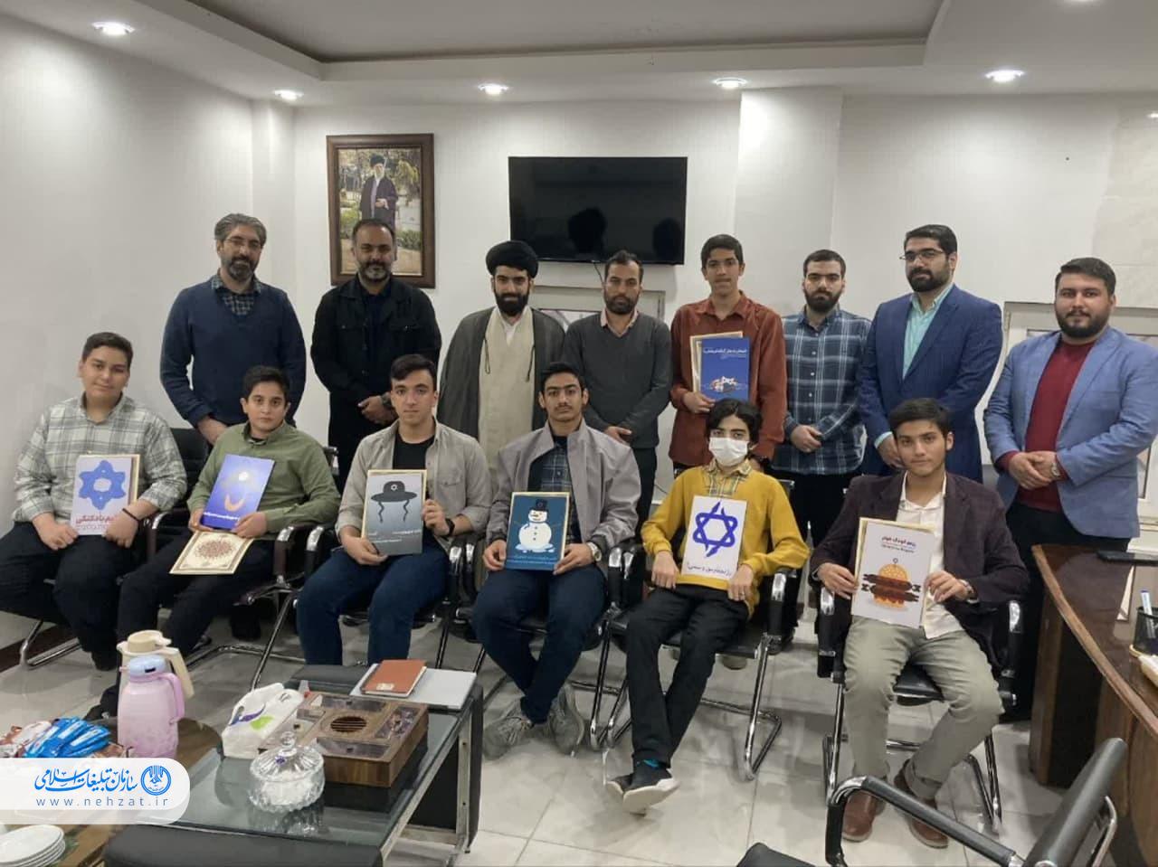 کارگاه دو روزه تولید محتوای هنری با موضوع مقاومت برگزار شد کارگاه دو روزه تولید محتوای هنری با موضوع مقاومت برگزار شد