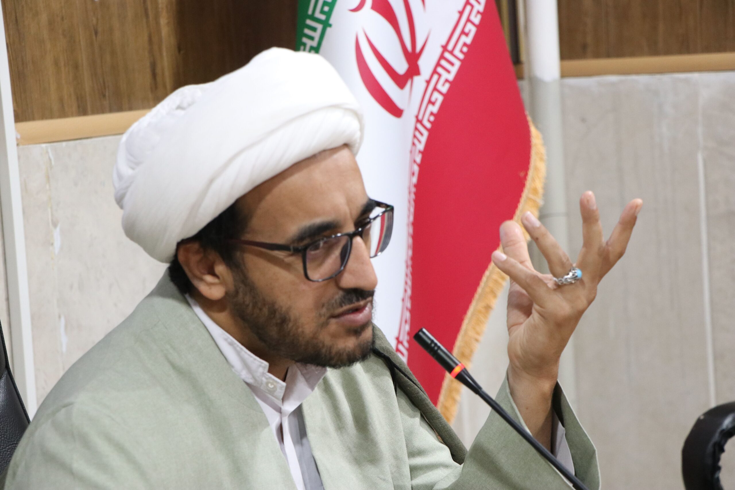 نشست هماندیشی پیرامون «پاتوقهای گفتگو» در بندرعباس نشست هماندیشی پیرامون «پاتوقهای گفتگو» در بندرعباس