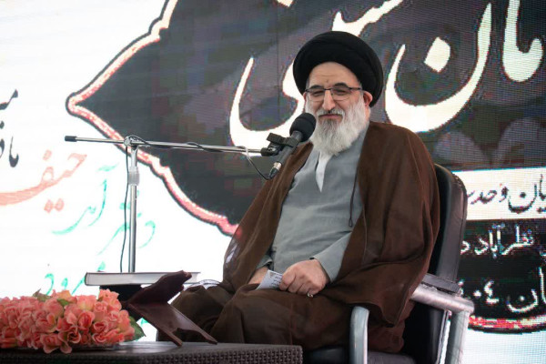 هشتمین آئین تجلیل از پیرغلامان حسینی استان البرز