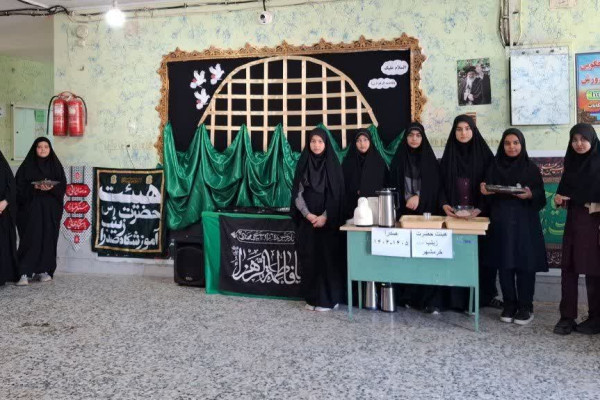 برپایی موکب نوجوانی در دبیرستان صدرا خرمشهر