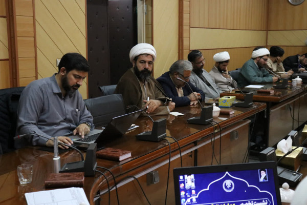 نشست تخصصی «عملیات زندگی با آیه‌ها» استان همدان 1404