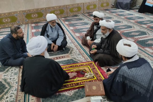 دیدار رئیس اداره تبلیغات اسلامی بندرعباس با روحانیون و مبلغان بخش رضوان و فین