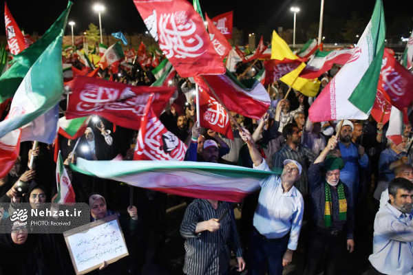 حضور حجت‌الاسلام محمد قمی در تجمع شبانه مردمی در بیرجند
