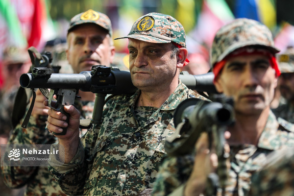 «ایران کے لیے قربانی» کے 313 ہزار رضاکاروں کی بڑی فوجی مشق منعقد ہوئی