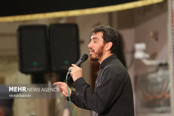 قم در سوگ بانوی کرامت سیاه‌پوش شد