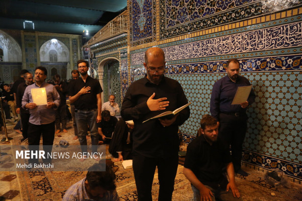 قم در سوگ بانوی کرامت سیاه‌پوش شد