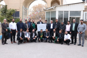 جمعی از مداحان و ستایشگران استان کرمان به سمت پایتخت حرکت کردند تا در دیداری باشکوه با مقام معظم رهبری حضور یابند.